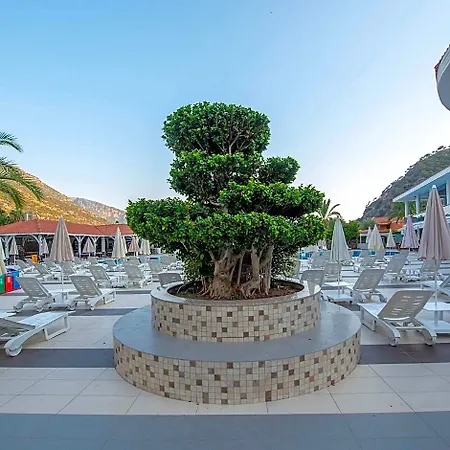 Hotel Montebello 3*
